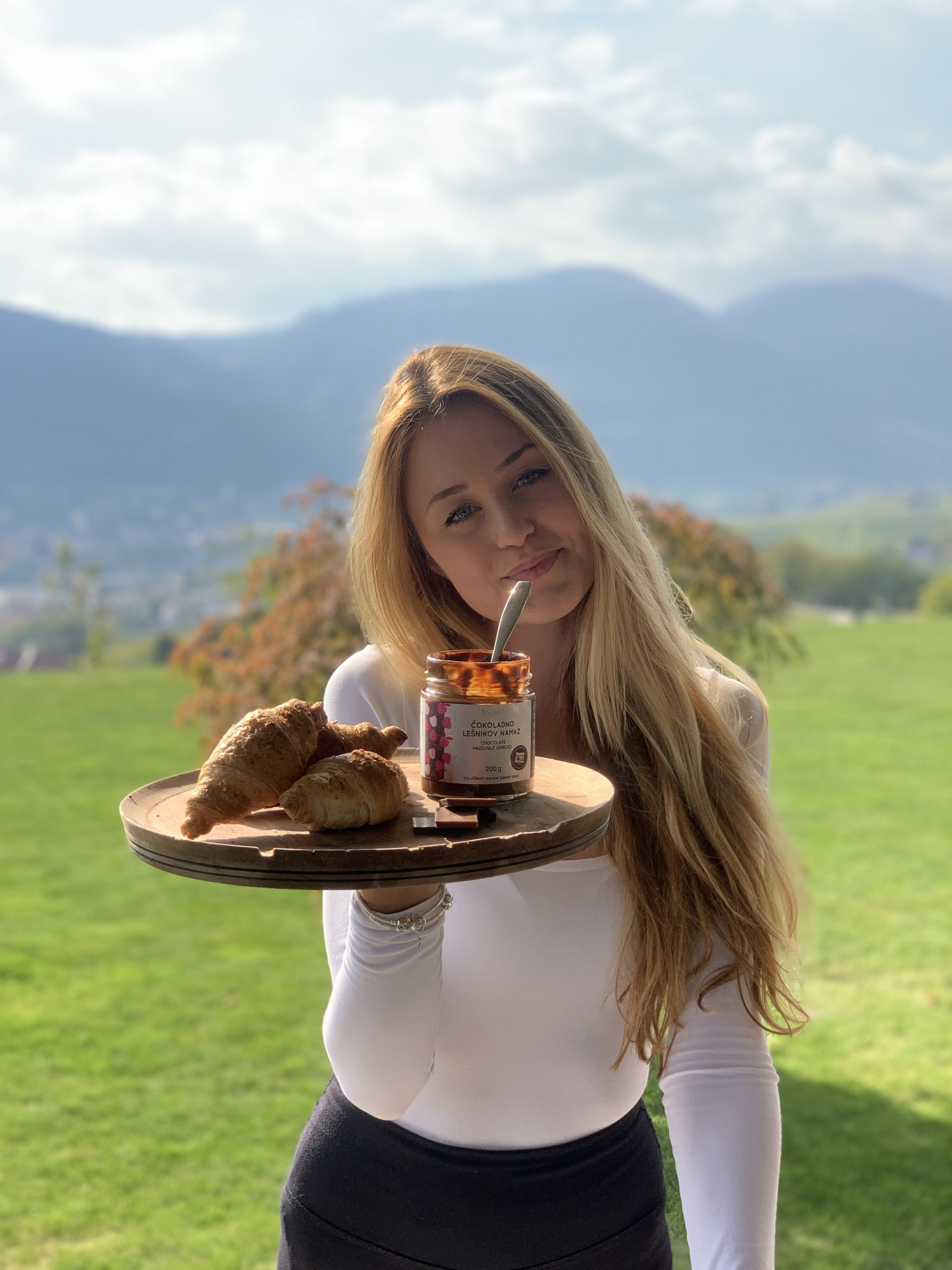 Cremă tartinabilă cu ciocolată și alune de pădure