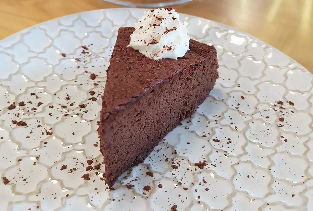 Tort de ciocolată din 3 ingrediente
