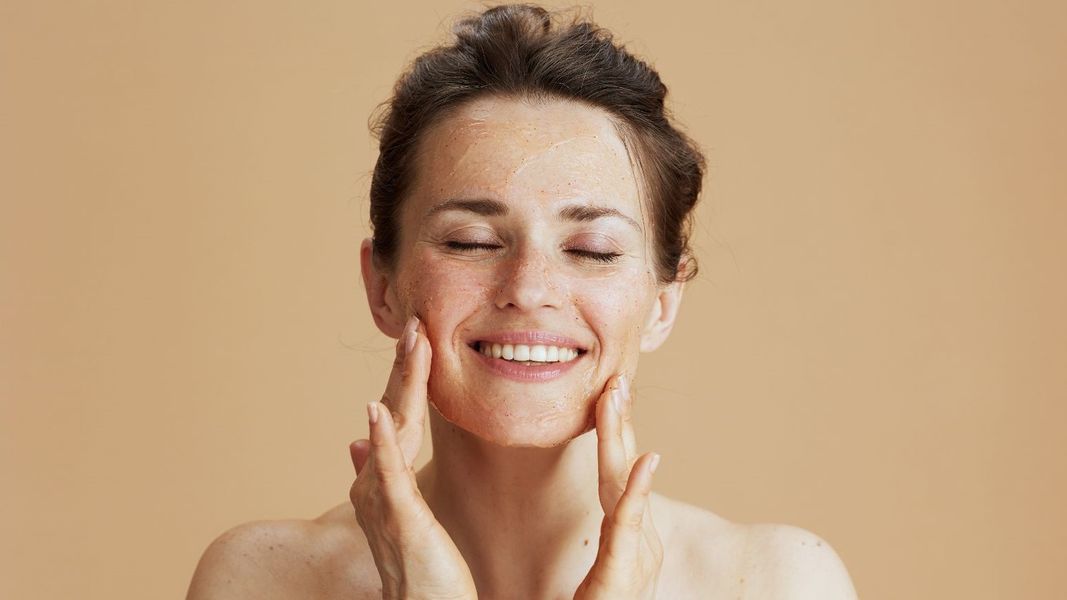 Retinol – standardul de aur al îngrijirii anti-îmbătrânire