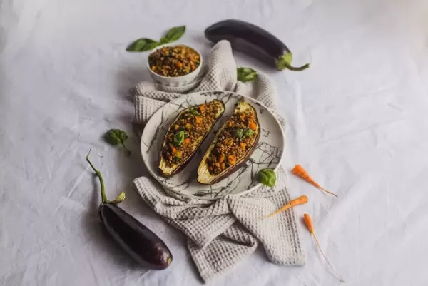 Eggplants stuffed with buckwheat 