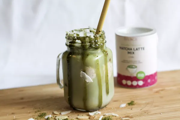 Băutură rece cu mix de Matcha latte