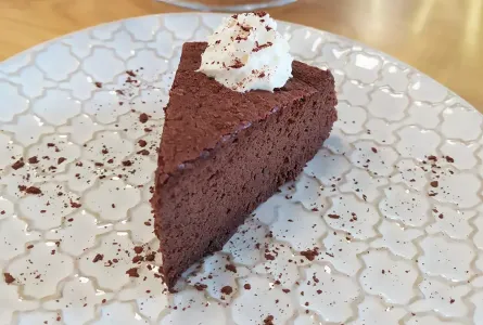 Tort de ciocolată din 3 ingrediente Image